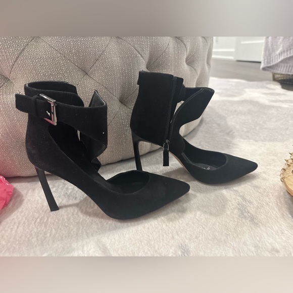 Jessica Simpson - Picture 2 of 4